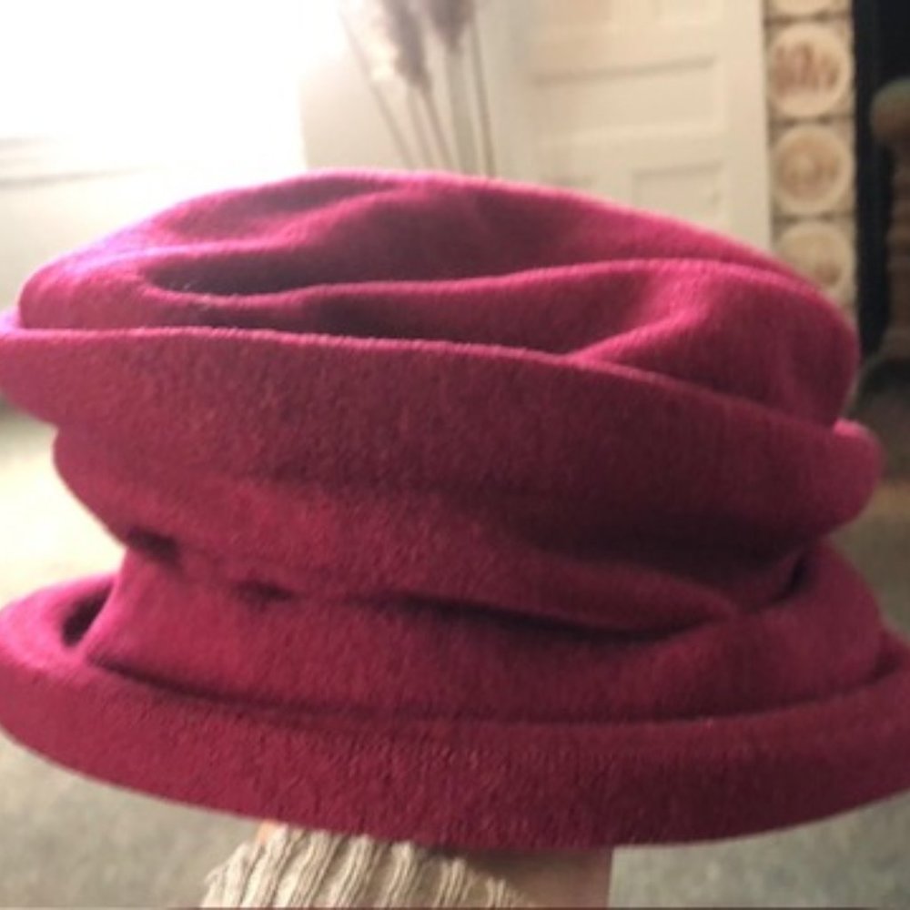 Parkhurst maroon 100%wool hat